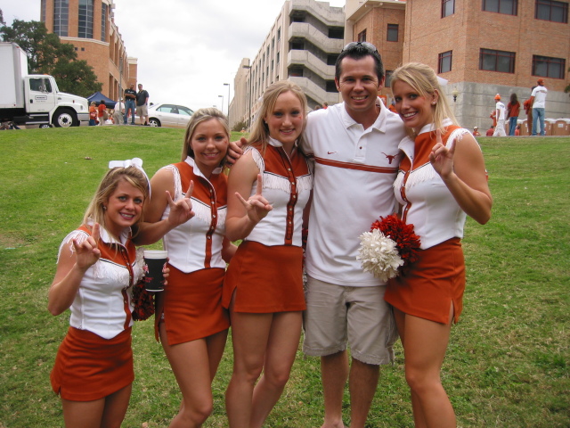 2005/11 November/Tailgate Party Kansas/640x480_IMG_2454.JPG